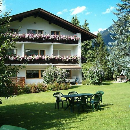 Gaestehaus Ahornblick Mayrhofen Exterior foto