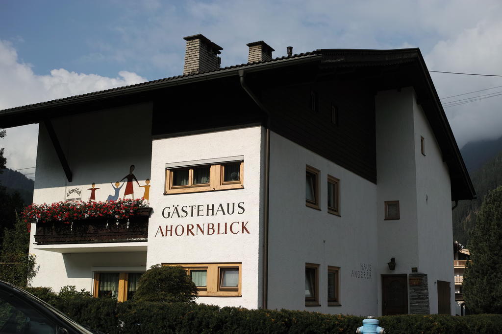 Gaestehaus Ahornblick Mayrhofen Exterior foto